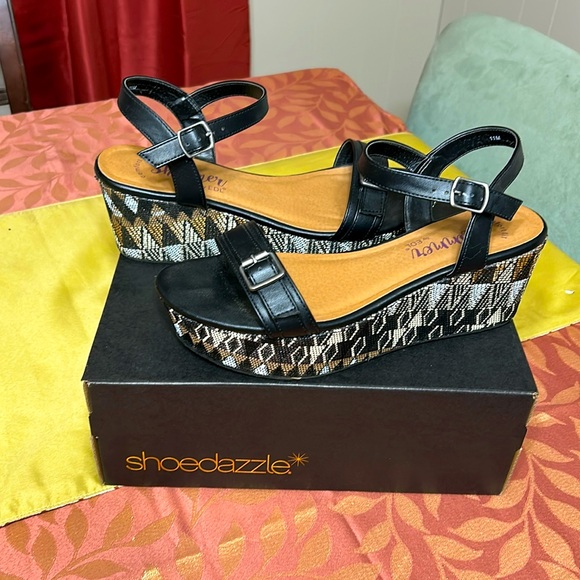 EDL Shoes - Womens Wedge Sandal